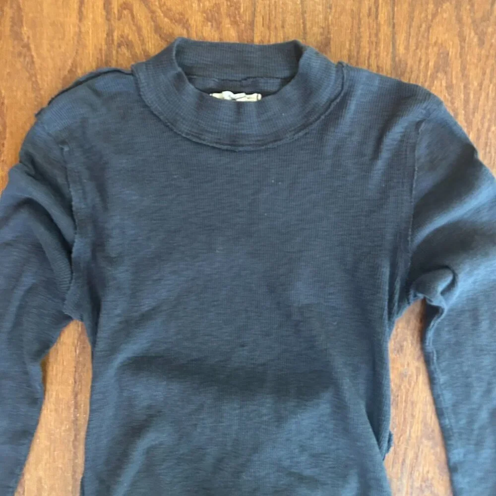 Free People Distant Sun Tee Open Back Long Sleeve Mock Neck Size Small Boho Yoga